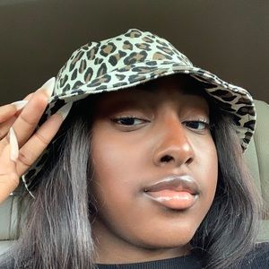 Meet your Posher, Fitasia